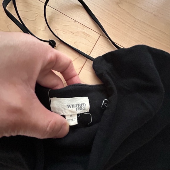 Aritzia Wilfred Free tank - Picture 4 of 4